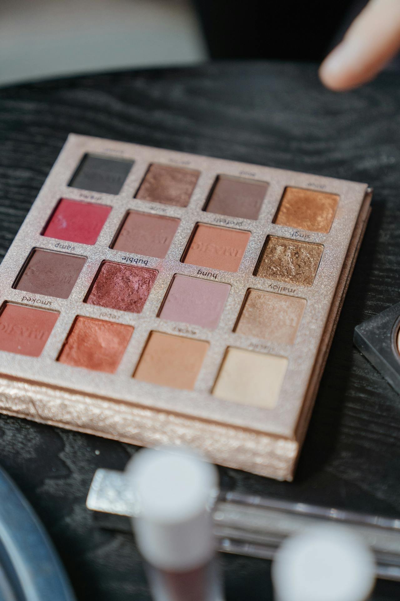 best non toxic eye shadow palette