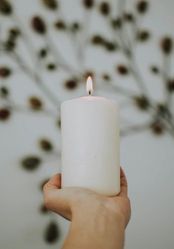 100% natural essential oil candles